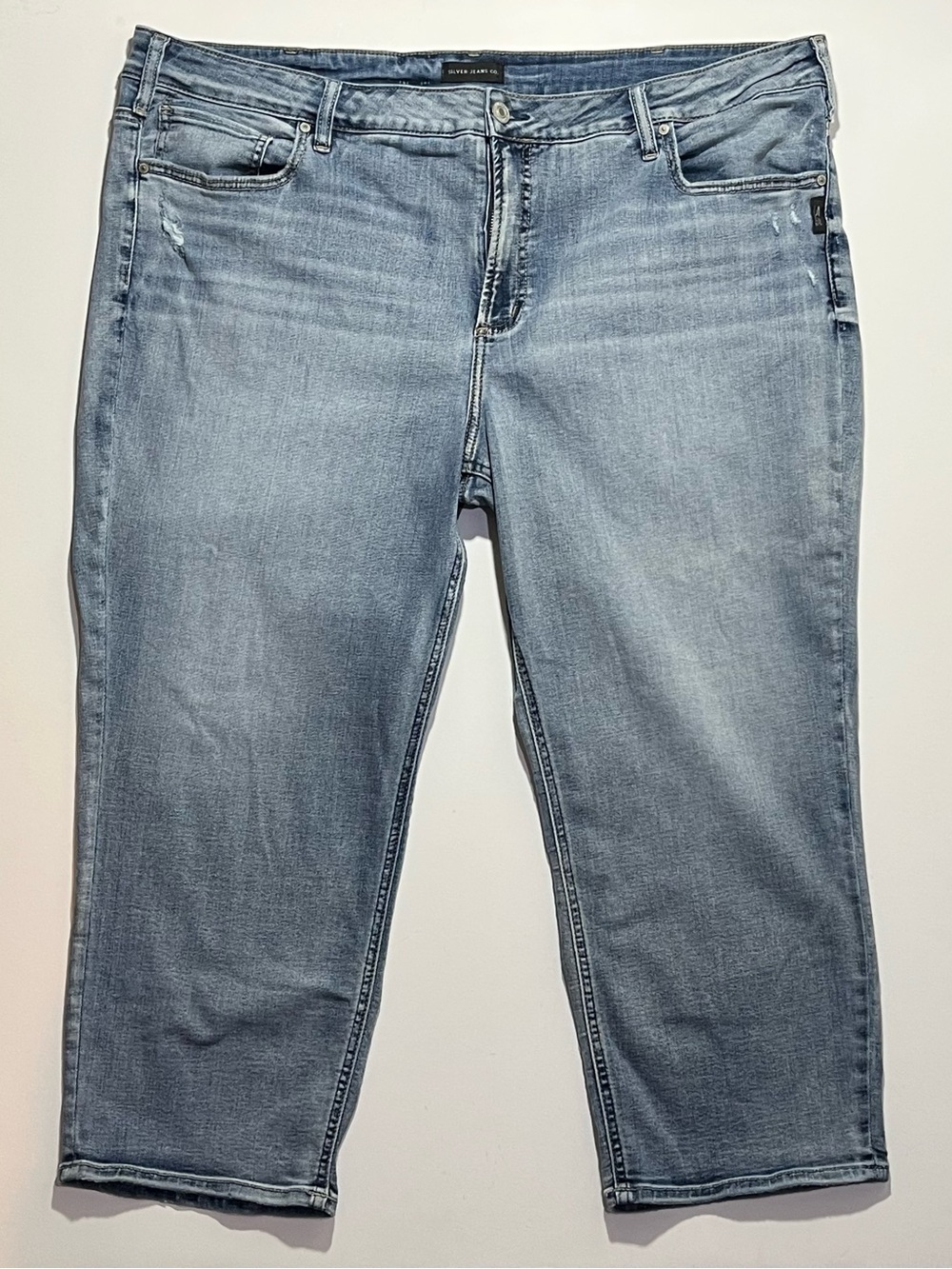 Silver Jeans Suki Capri, Distressed, Light Wash, Plus Size 24